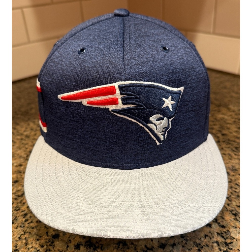 New England Patriots Football New Era 59FIFTY Fitted‎ Hat 7 3/8 Blue Gray